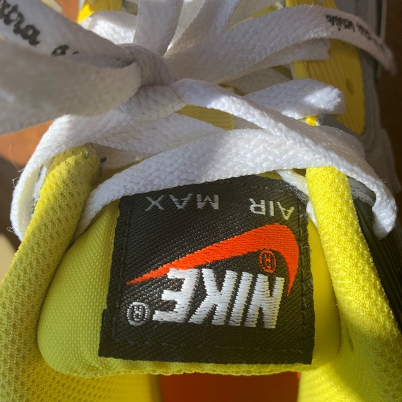 Nike Air Max “go the extra smile” smiley sneakers, unisex size 4Y - Picture 8 of 10